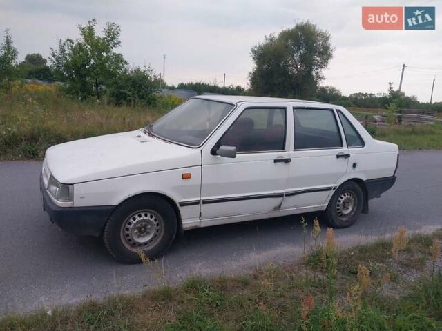 Белый Фиат Дюна, объемом двигателя 1.7 л и пробегом 516 тыс. км за 592 $, фото 1 на Automoto.ua