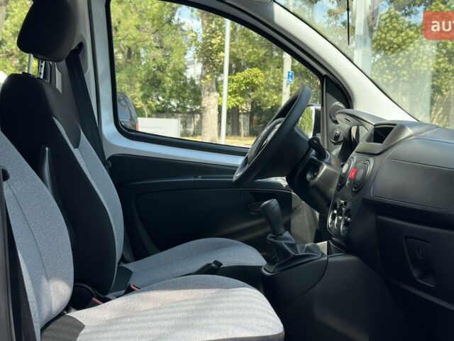 купить новое авто Фиат Fiorino Combi 2023 года от официального дилера Форвард-Авто Фиат фото