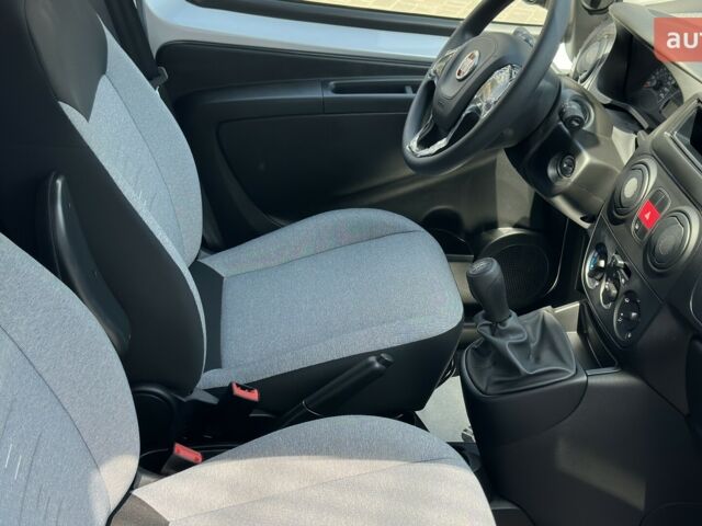 купить новое авто Фиат Fiorino Combi 2023 года от официального дилера Форвард-Авто Фиат фото