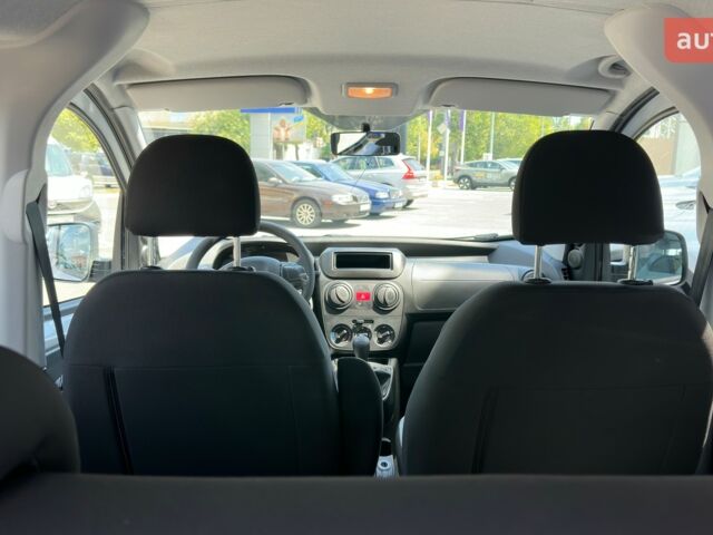 купить новое авто Фиат Fiorino Combi 2023 года от официального дилера Форвард-Авто Фиат фото