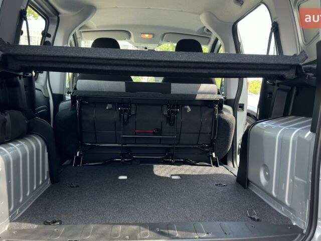 купить новое авто Фиат Fiorino Combi 2023 года от официального дилера Форвард-Авто Фиат фото