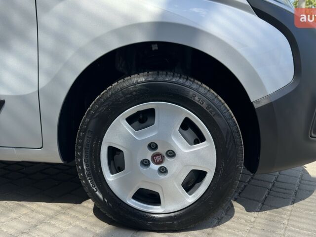 купить новое авто Фиат Fiorino Combi 2023 года от официального дилера Форвард-Авто Фиат фото