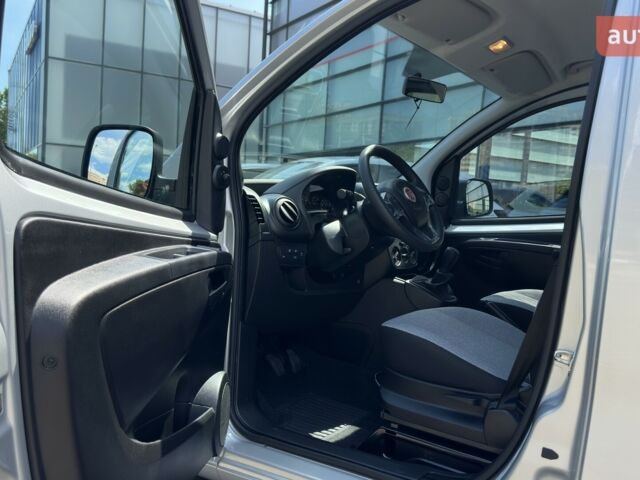 купить новое авто Фиат Fiorino Combi 2023 года от официального дилера Форвард-Авто Фиат фото