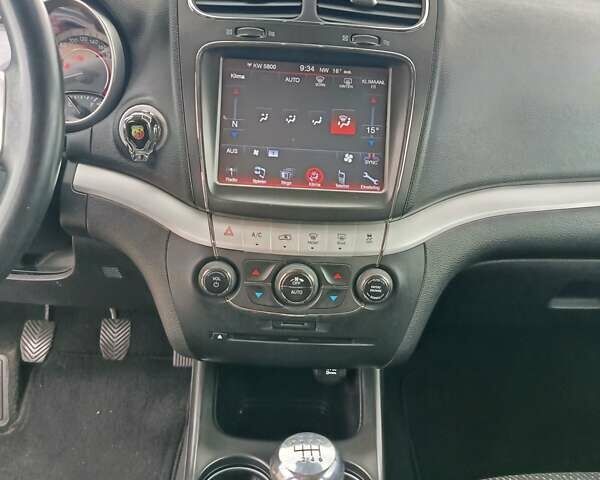 Белый Фиат Фримонт, объемом двигателя 2 л и пробегом 224 тыс. км за 11400 $, фото 33 на Automoto.ua