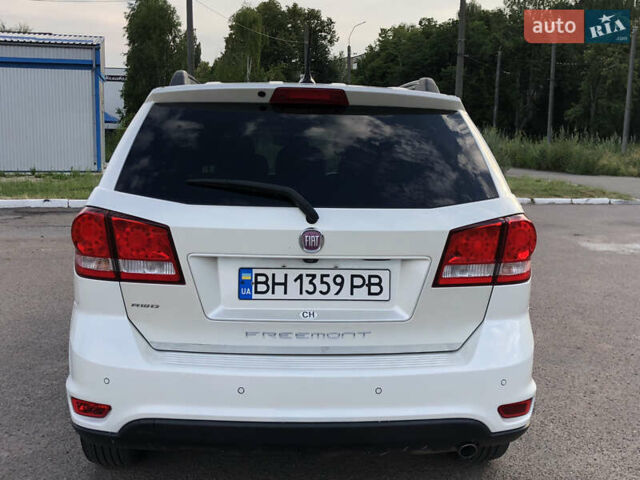 Белый Фиат Фримонт, объемом двигателя 1.96 л и пробегом 236 тыс. км за 11999 $, фото 5 на Automoto.ua