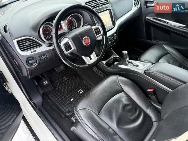 Белый Фиат Фримонт, объемом двигателя 1.96 л и пробегом 175 тыс. км за 13199 $, фото 24 на Automoto.ua