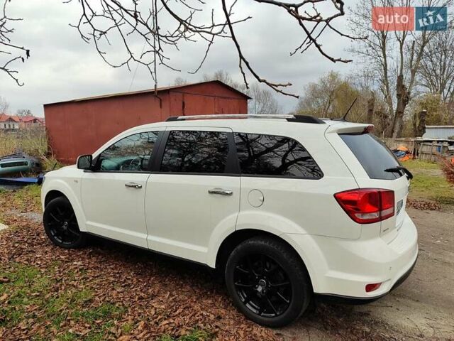 Білий Фіат Фрімонт, об'ємом двигуна 2 л та пробігом 205 тис. км за 12100 $, фото 4 на Automoto.ua