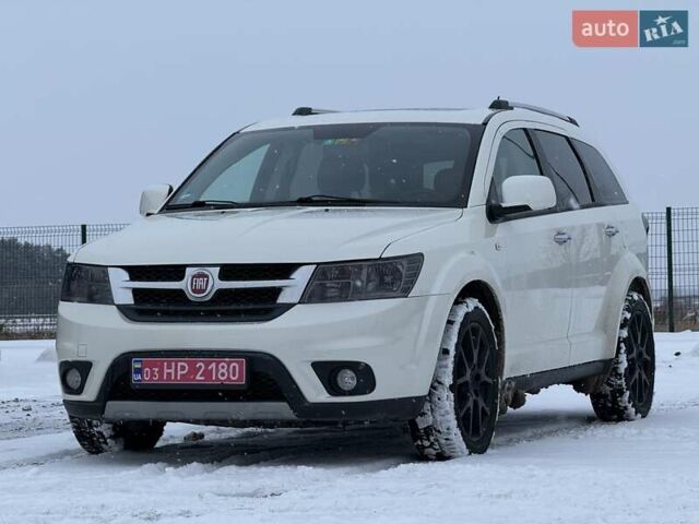 Белый Фиат Фримонт, объемом двигателя 1.96 л и пробегом 175 тыс. км за 13199 $, фото 3 на Automoto.ua