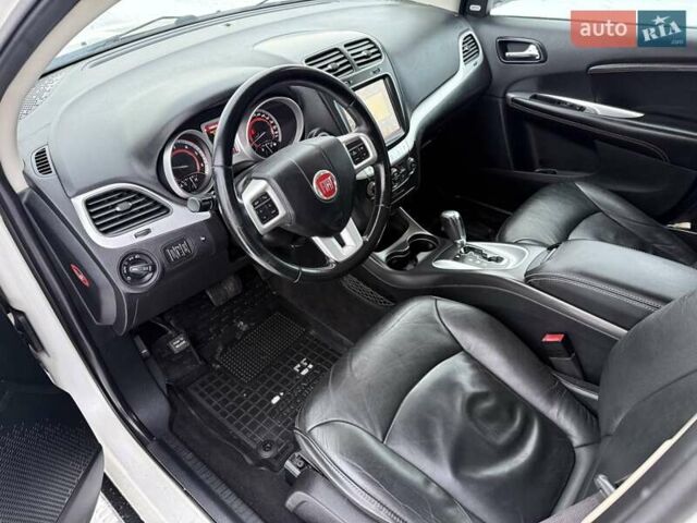 Белый Фиат Фримонт, объемом двигателя 1.96 л и пробегом 175 тыс. км за 13199 $, фото 25 на Automoto.ua