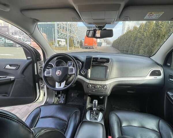 Білий Фіат Фрімонт, об'ємом двигуна 2 л та пробігом 205 тис. км за 12100 $, фото 9 на Automoto.ua