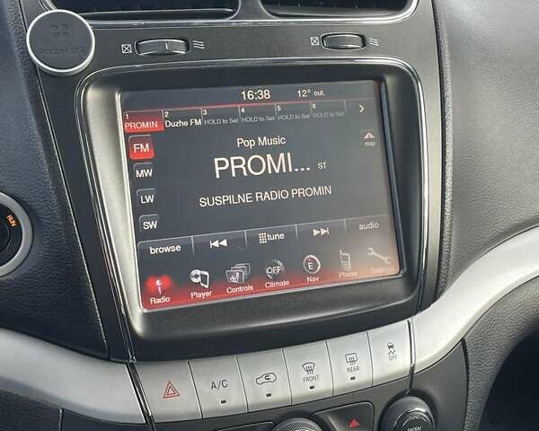 Білий Фіат Фрімонт, об'ємом двигуна 2 л та пробігом 205 тис. км за 12100 $, фото 16 на Automoto.ua