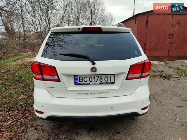 Білий Фіат Фрімонт, об'ємом двигуна 2 л та пробігом 205 тис. км за 12100 $, фото 3 на Automoto.ua