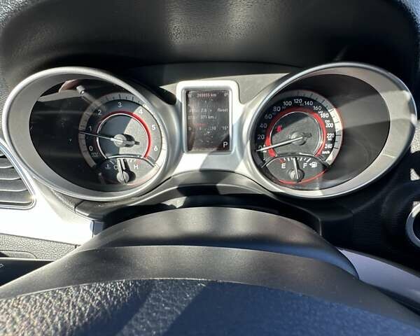 Фиат Фримонт 2014 в Буче на Automoto.ua Белый Фиат Фримонт, объемом двигателя 1.96 л и пробегом 269 тыс. км за 14200 $, фото 37 на Automoto.ua