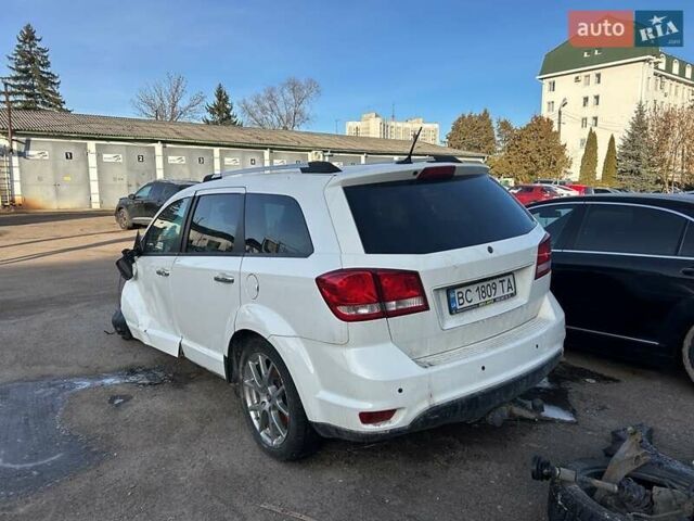 Белый Фиат Фримонт, объемом двигателя 1.96 л и пробегом 150 тыс. км за 4999 $, фото 6 на Automoto.ua