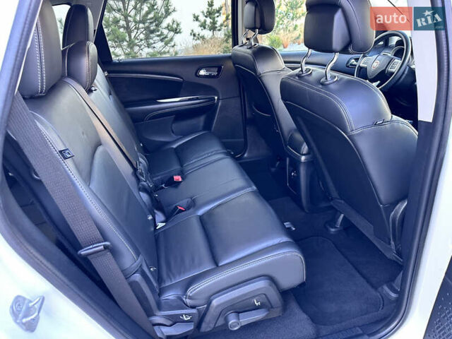 Белый Фиат Фримонт, объемом двигателя 2 л и пробегом 209 тыс. км за 13600 $, фото 72 на Automoto.ua