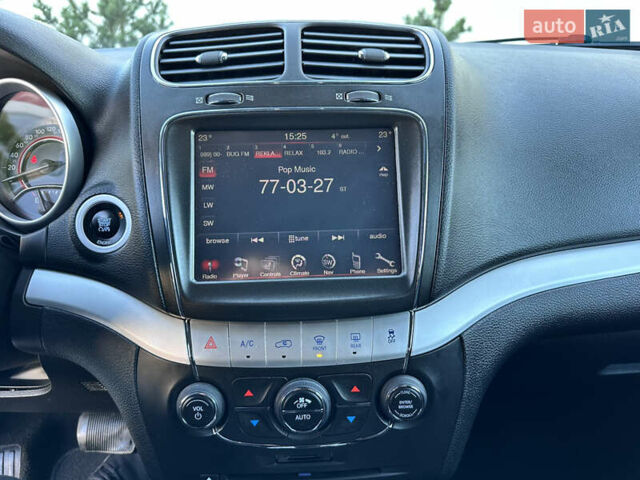 Белый Фиат Фримонт, объемом двигателя 2 л и пробегом 209 тыс. км за 13600 $, фото 90 на Automoto.ua