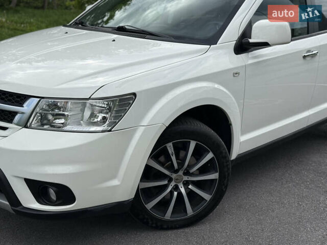 Білий Фіат Фрімонт, об'ємом двигуна 1.96 л та пробігом 170 тис. км за 15200 $, фото 12 на Automoto.ua