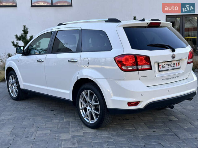 Белый Фиат Фримонт, объемом двигателя 2 л и пробегом 209 тыс. км за 13600 $, фото 7 на Automoto.ua