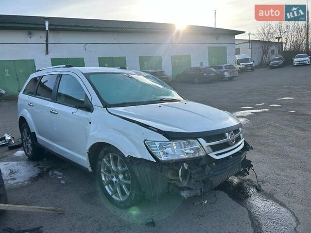 Белый Фиат Фримонт, объемом двигателя 1.96 л и пробегом 150 тыс. км за 5500 $, фото 3 на Automoto.ua