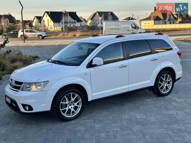 Белый Фиат Фримонт, объемом двигателя 2 л и пробегом 209 тыс. км за 13600 $, фото 9 на Automoto.ua