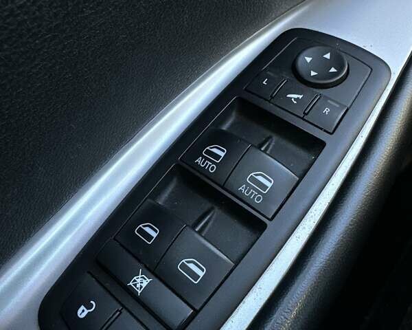 Фиат Фримонт 2014 в Буче на Automoto.ua Белый Фиат Фримонт, объемом двигателя 1.96 л и пробегом 269 тыс. км за 14200 $, фото 35 на Automoto.ua