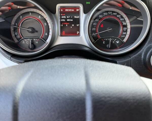 Білий Фіат Фрімонт, об'ємом двигуна 1.96 л та пробігом 252 тис. км за 10000 $, фото 6 на Automoto.ua