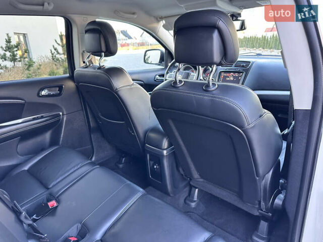 Белый Фиат Фримонт, объемом двигателя 2 л и пробегом 209 тыс. км за 13600 $, фото 75 на Automoto.ua