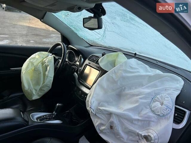 Белый Фиат Фримонт, объемом двигателя 1.96 л и пробегом 150 тыс. км за 4999 $, фото 2 на Automoto.ua