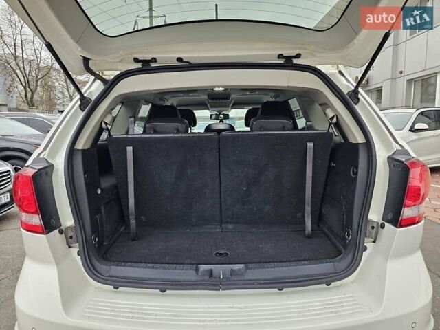 Белый Фиат Фримонт, объемом двигателя 1.96 л и пробегом 211 тыс. км за 14800 $, фото 37 на Automoto.ua