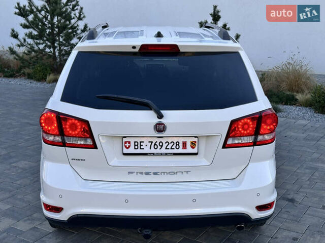 Белый Фиат Фримонт, объемом двигателя 2 л и пробегом 209 тыс. км за 13600 $, фото 11 на Automoto.ua