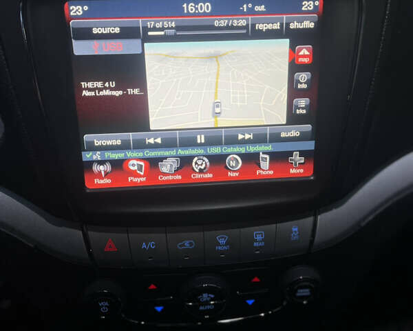 Белый Фиат Фримонт, объемом двигателя 1.9 л и пробегом 143 тыс. км за 16800 $, фото 14 на Automoto.ua