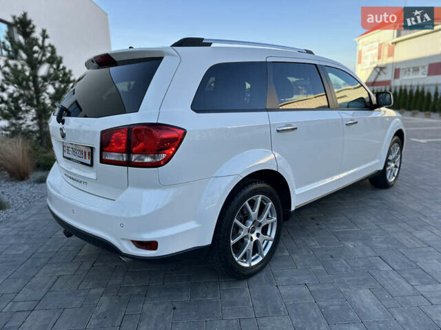 Белый Фиат Фримонт, объемом двигателя 2 л и пробегом 209 тыс. км за 13600 $, фото 40 на Automoto.ua