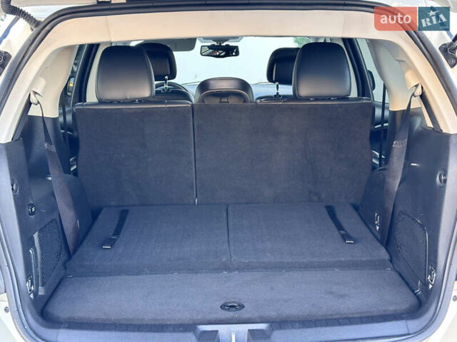 Белый Фиат Фримонт, объемом двигателя 2 л и пробегом 209 тыс. км за 13600 $, фото 84 на Automoto.ua