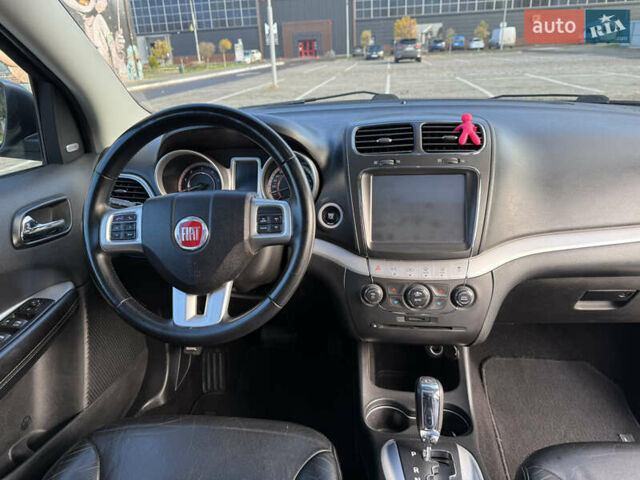 Фиат Фримонт 2014 в Луцке на Automoto.ua Белый Фиат Фримонт, объемом двигателя 2 л и пробегом 170 тыс. км за 12900 $, фото 18 на Automoto.ua