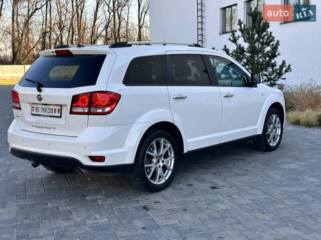 Белый Фиат Фримонт, объемом двигателя 2 л и пробегом 209 тыс. км за 13600 $, фото 5 на Automoto.ua