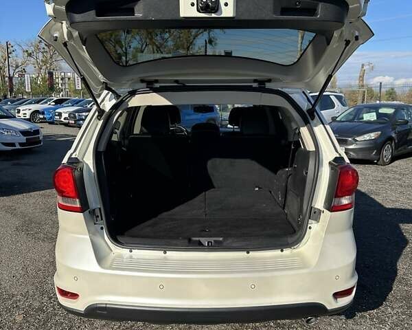 Білий Фіат Фрімонт, об'ємом двигуна 1.96 л та пробігом 269 тис. км за 14200 $, фото 12 на Automoto.ua