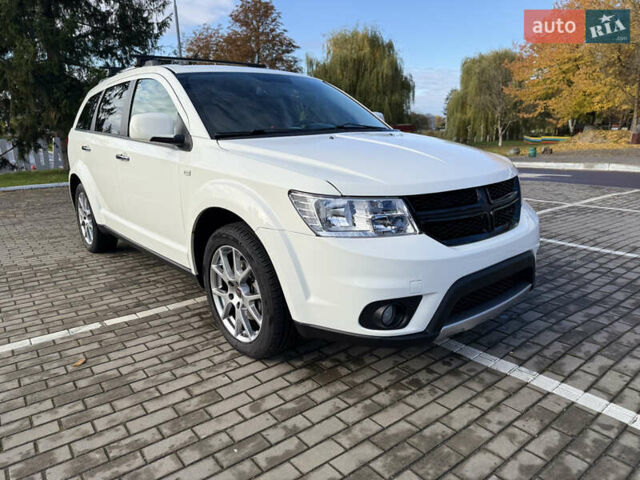 Фиат Фримонт 2014 в Луцке на Automoto.ua Белый Фиат Фримонт, объемом двигателя 2 л и пробегом 170 тыс. км за 12900 $, фото 1 на Automoto.ua