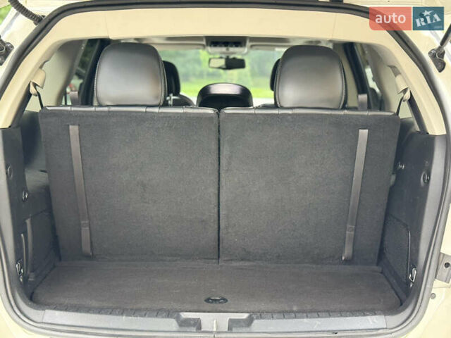 Білий Фіат Фрімонт, об'ємом двигуна 2 л та пробігом 182 тис. км за 12000 $, фото 13 на Automoto.ua