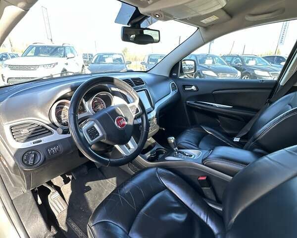 Фиат Фримонт 2014 в Буче на Automoto.ua Белый Фиат Фримонт, объемом двигателя 1.96 л и пробегом 269 тыс. км за 14200 $, фото 17 на Automoto.ua