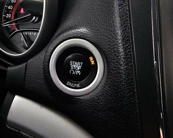 Белый Фиат Фримонт, объемом двигателя 1.96 л и пробегом 211 тыс. км за 14800 $, фото 32 на Automoto.ua