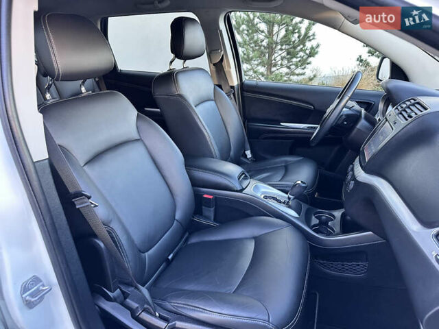 Белый Фиат Фримонт, объемом двигателя 2 л и пробегом 209 тыс. км за 13600 $, фото 71 на Automoto.ua