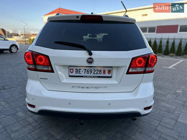 Белый Фиат Фримонт, объемом двигателя 2 л и пробегом 209 тыс. км за 13600 $, фото 41 на Automoto.ua