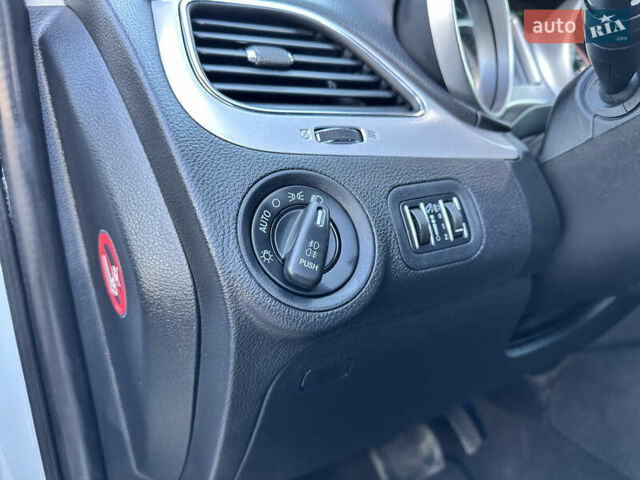 Белый Фиат Фримонт, объемом двигателя 2 л и пробегом 209 тыс. км за 13600 $, фото 89 на Automoto.ua