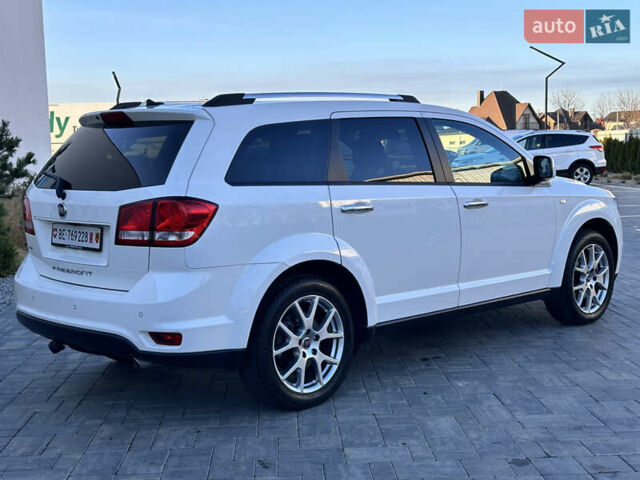 Белый Фиат Фримонт, объемом двигателя 2 л и пробегом 209 тыс. км за 13600 $, фото 24 на Automoto.ua