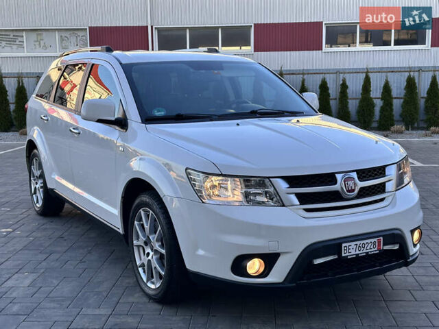 Белый Фиат Фримонт, объемом двигателя 2 л и пробегом 209 тыс. км за 13600 $, фото 3 на Automoto.ua