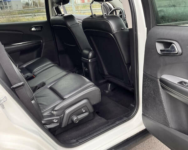 Білий Фіат Фрімонт, об'ємом двигуна 1.96 л та пробігом 142 тис. км за 15800 $, фото 37 на Automoto.ua