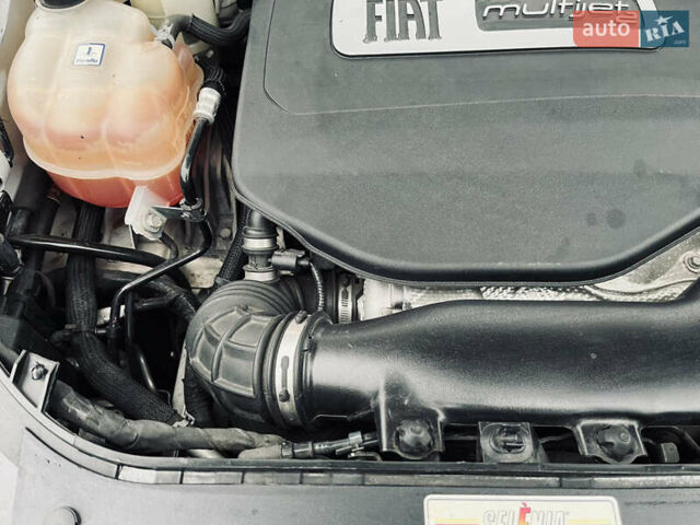 Білий Фіат Фрімонт, об'ємом двигуна 1.96 л та пробігом 142 тис. км за 15800 $, фото 45 на Automoto.ua