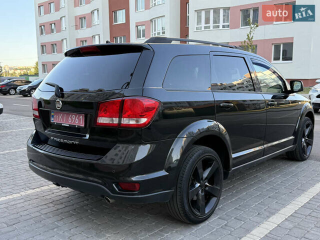 Чорний Фіат Фрімонт, об'ємом двигуна 2 л та пробігом 211 тис. км за 10999 $, фото 2 на Automoto.ua