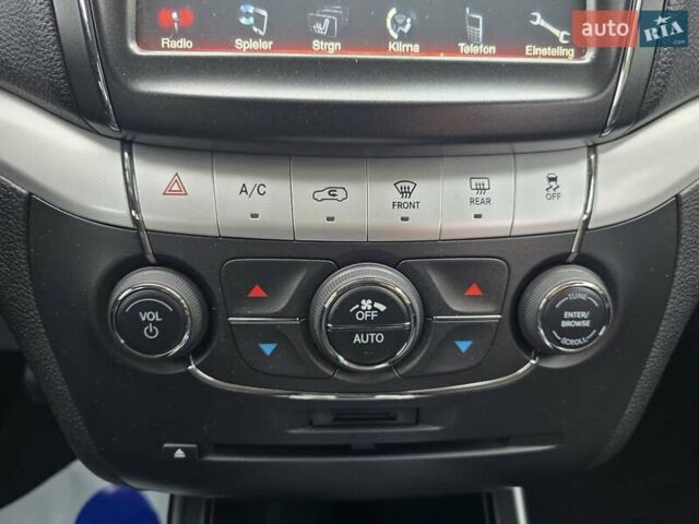 Черный Фиат Фримонт, объемом двигателя 2 л и пробегом 222 тыс. км за 12499 $, фото 61 на Automoto.ua