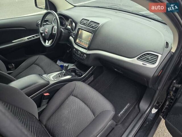 Черный Фиат Фримонт, объемом двигателя 2 л и пробегом 222 тыс. км за 12499 $, фото 48 на Automoto.ua